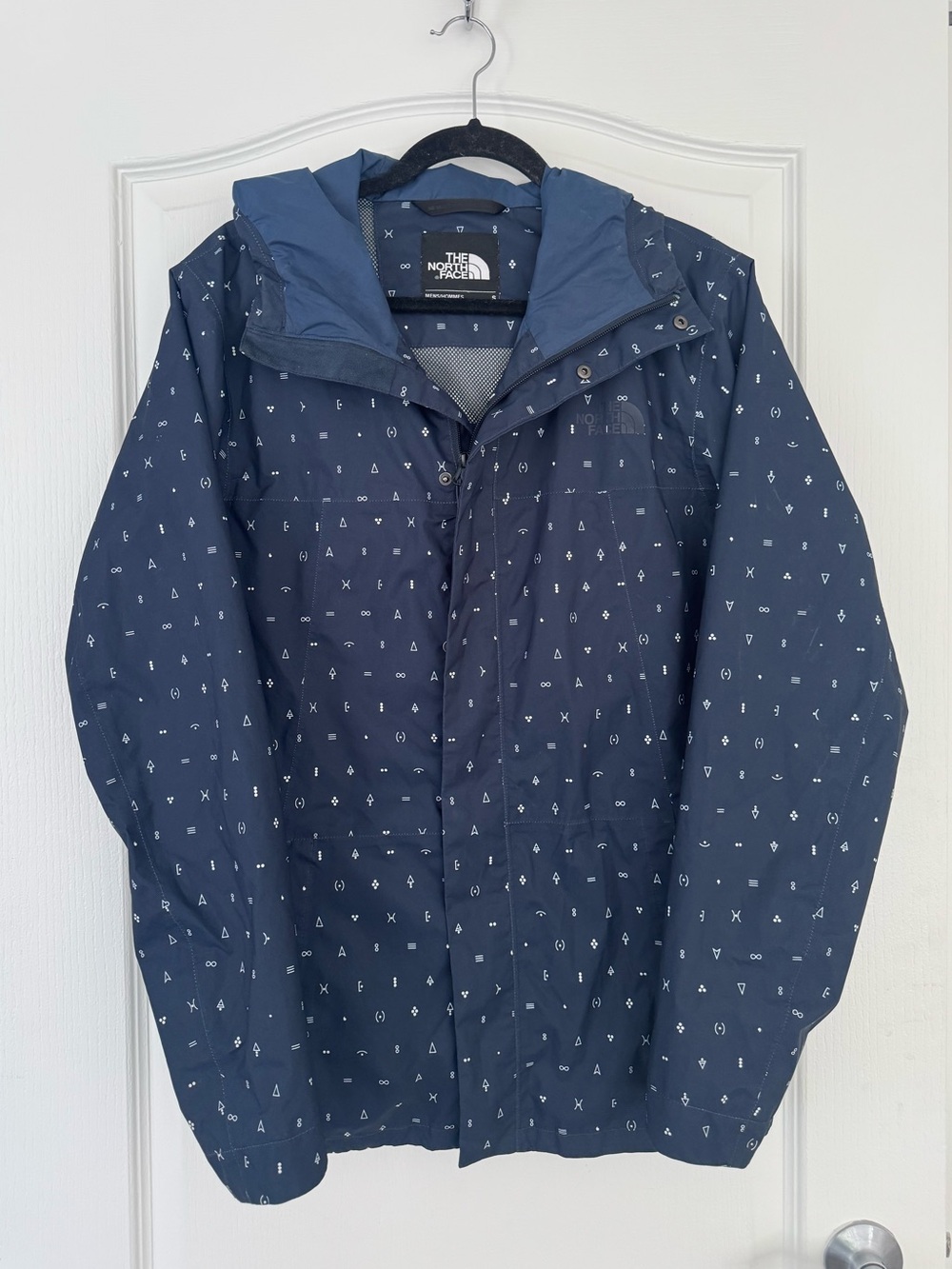 The North Face Men's Navy Patterned Hooded Windbreaker